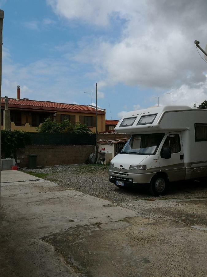 A Casa Di Rossano E Rossella Apartment Carbonia Exterior photo